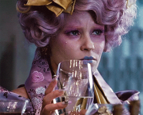 Foto bij O3O - Effie Trinket