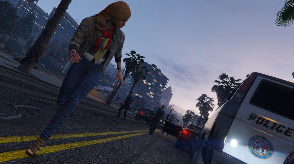 2017-06-20_ES6_suspect%20flees%20on%20fo