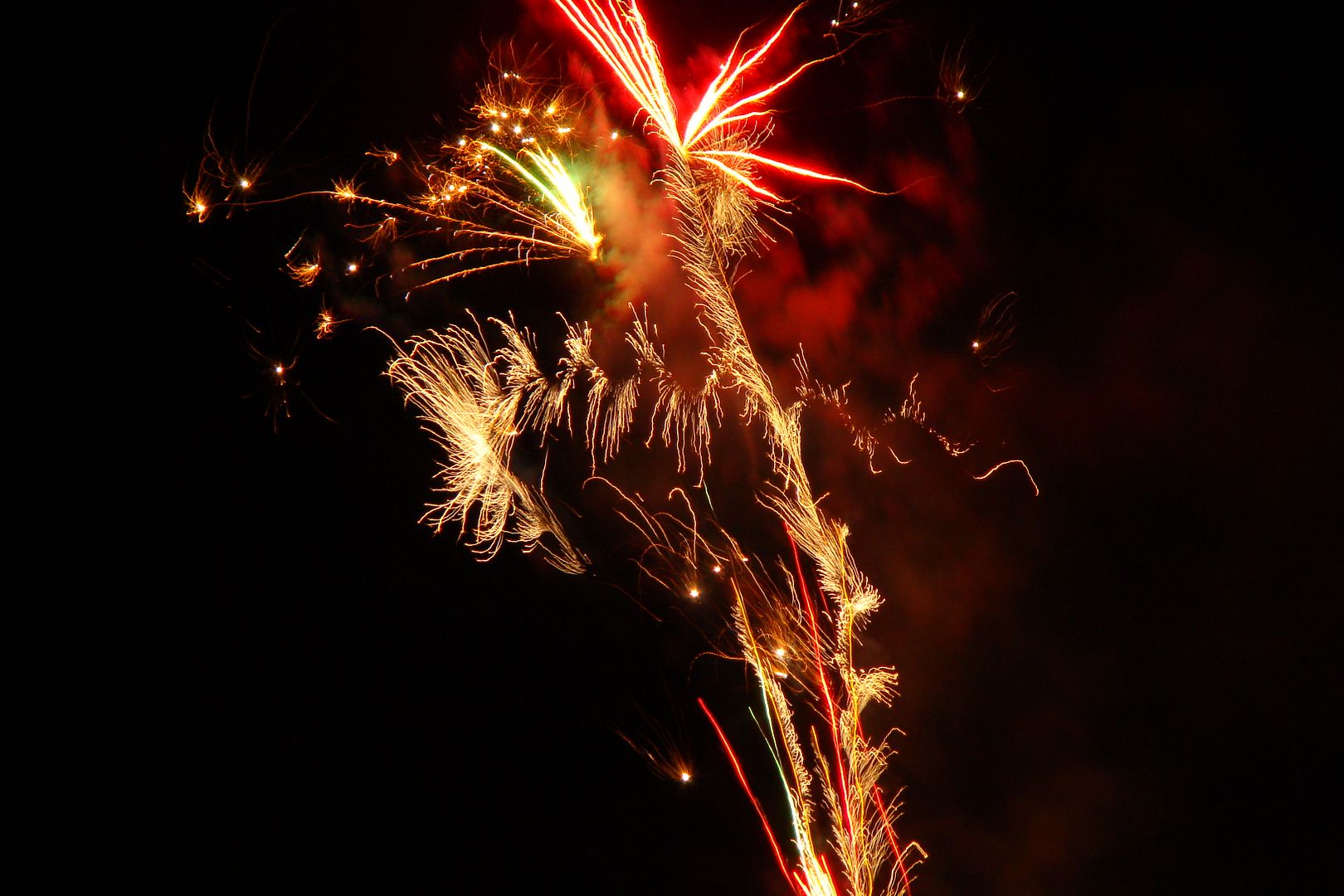 fireworks%204_zpsiuvzs2fv.jpg