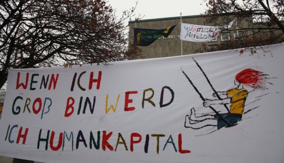 Banner: Wenn ich groß bin werd ich Humankapital"