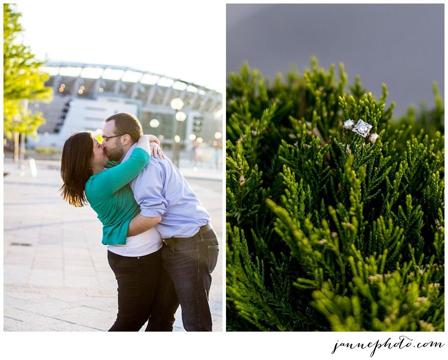  photo jannephotocomDowntownCincinnatiSmaleParkEngagementSession_0010_zps69b532ae.jpg